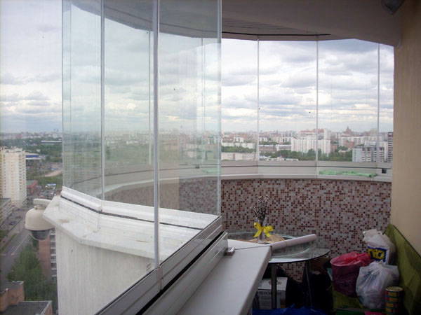 Остекление балконов: эркерных, круглых, закругленных Электросталь