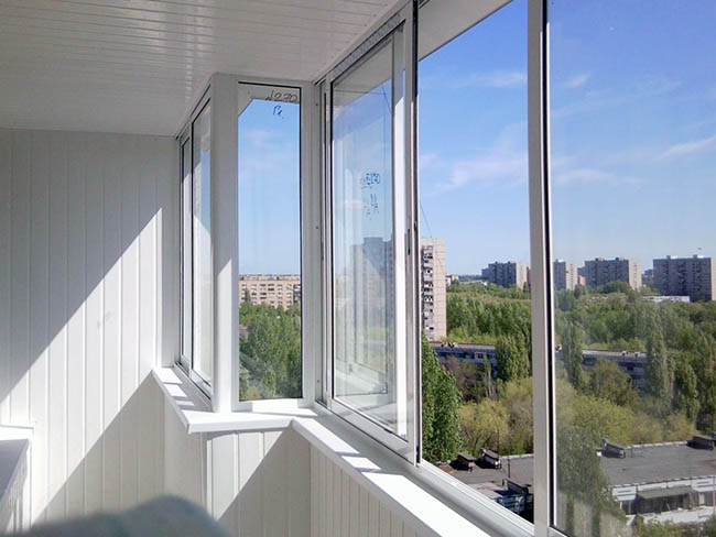 Нестандартное остекление балконов косой формы и проблемных балконов Электросталь